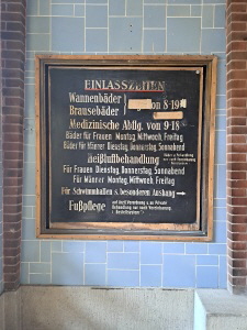 Einlasszeiten Wannenb�der, Brauseb�der