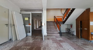 Erholungsheim: Flur und Treppenhaus