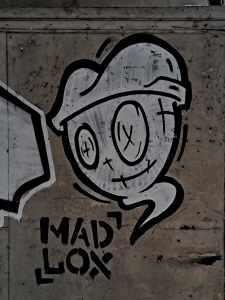 Graffiti MAD LOX