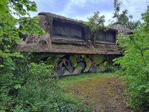 Verfallende Inselvilla auf Schwanenwerder/Berlin an der Inselstra�e